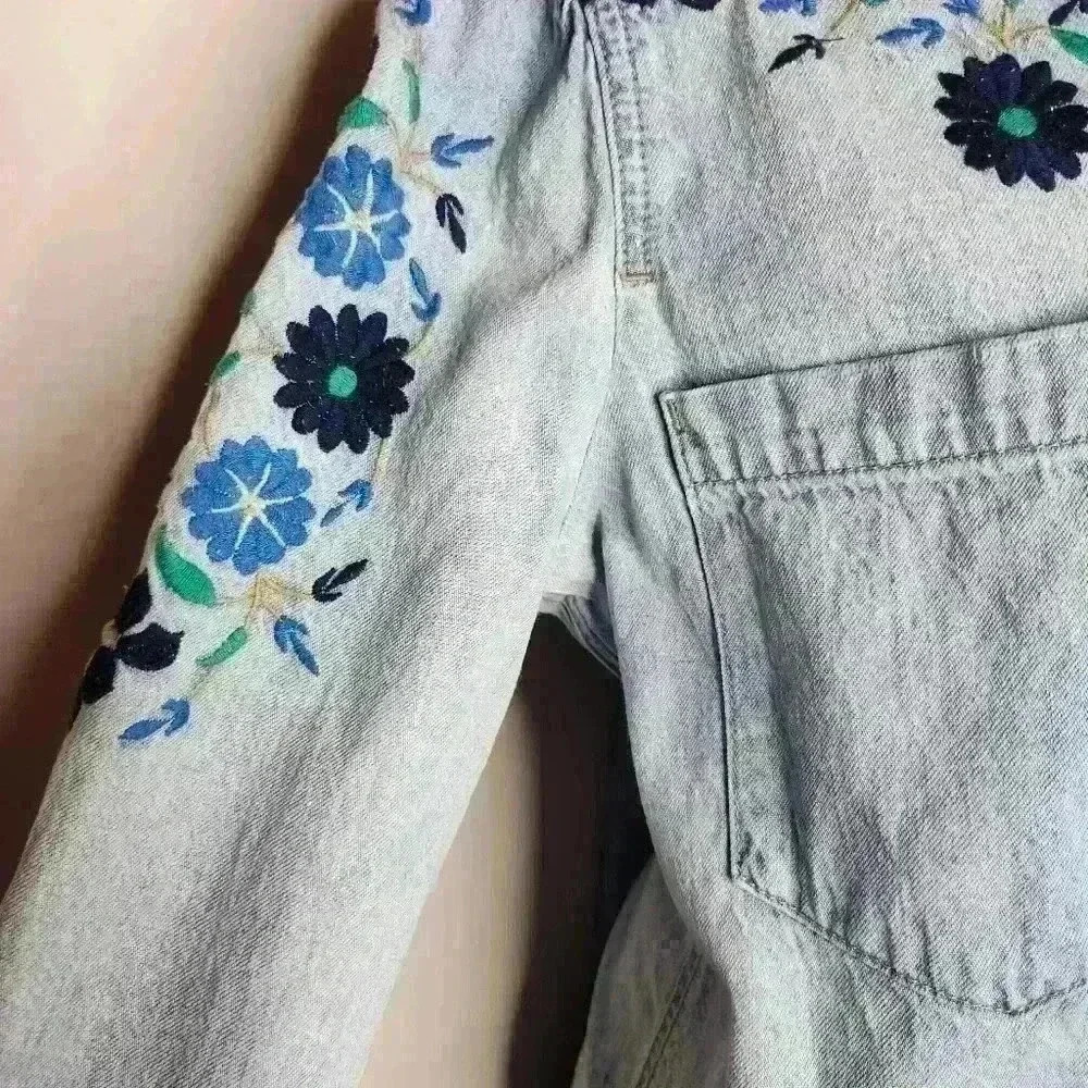 Lucky Brand Floral Embroidered Y2K Denim button down Women Size Small - Picture 4 of 7